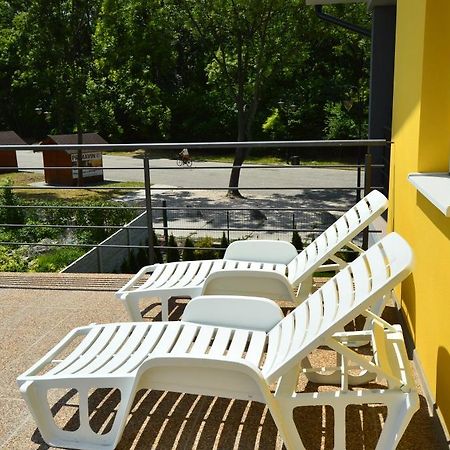 Promenad Apartmany Veľký Meder Buitenkant foto