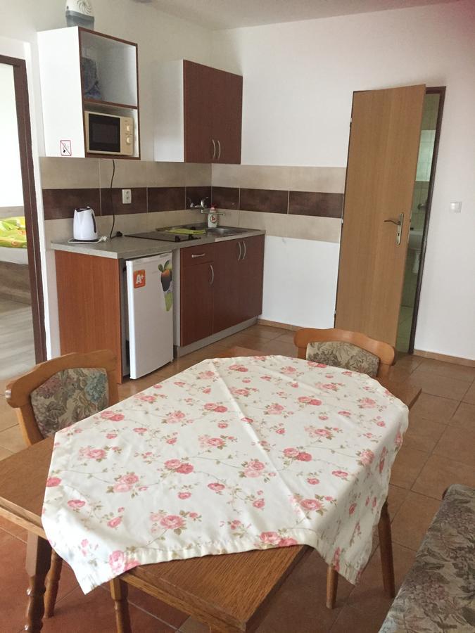 Promenad Apartmany Veľký Meder Buitenkant foto