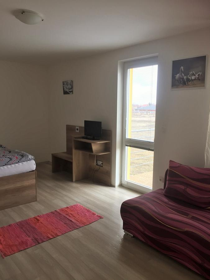 Promenad Apartmany Veľký Meder Buitenkant foto